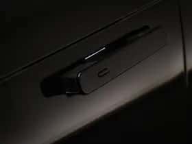 Land Rover Range Rover Velar (2019) thumbnail 24