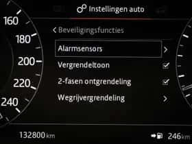 Land Rover Range Rover Velar (2019) thumbnail 39