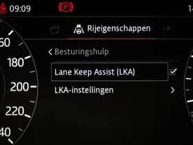 Land Rover Range Rover Velar (2019) thumbnail 42