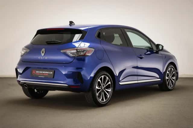 Renault Clio (2025) thumbnail 2