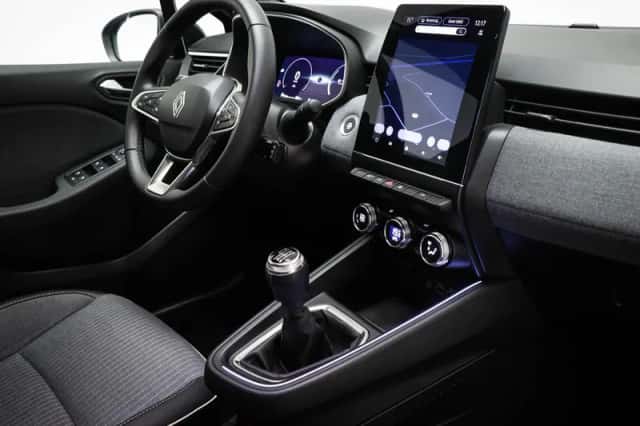 Renault Clio (2025) thumbnail 3