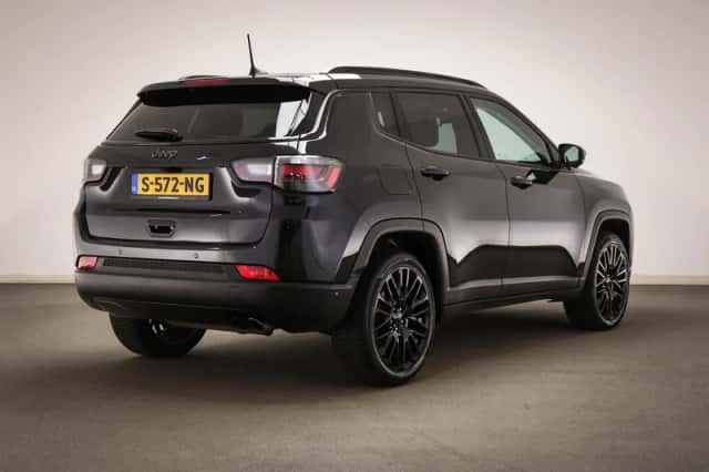 Jeep Compass (2021) thumbnail 2