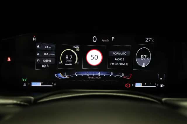 Jeep Compass (2021) thumbnail 4