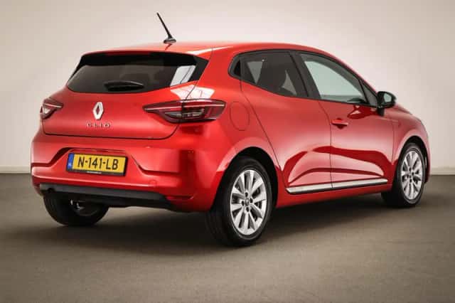 Renault Clio (2021) thumbnail 2