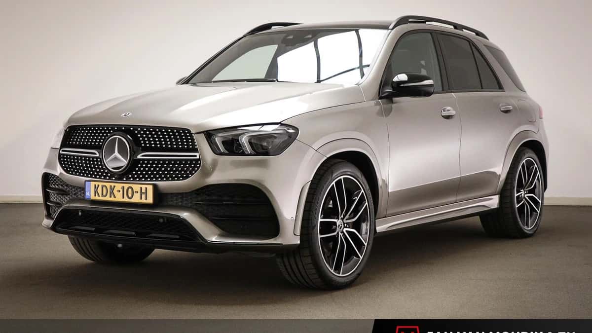 Mercedes-Benz GLE (2023) — foto 1