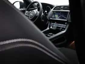 Jaguar F-Pace (2019) thumbnail 14