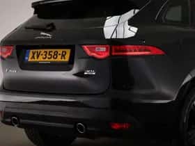 Jaguar F-Pace (2019) thumbnail 25