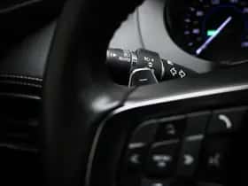 Jaguar F-Pace (2019) thumbnail 38