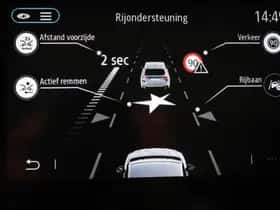 Renault Clio (2023) thumbnail 39