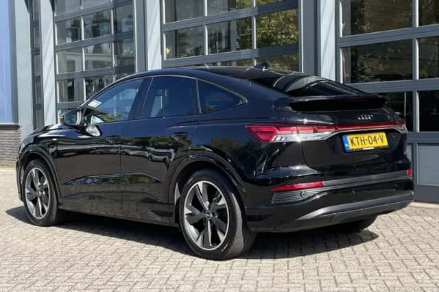 Audi Q4 (2025) thumbnail 2