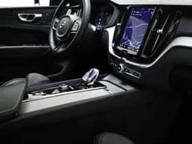 Volvo XC60 (2023) thumbnail 4