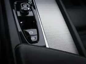 Volvo XC60 (2023) thumbnail 43