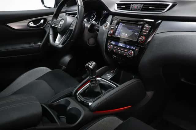 Nissan Qashqai (2018) thumbnail 3