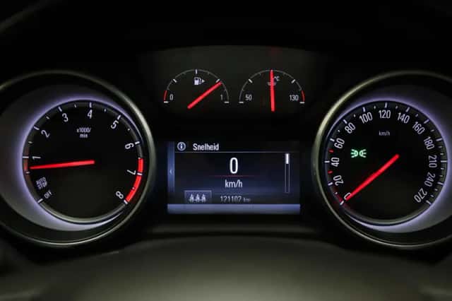 Opel Astra (2015) thumbnail 4