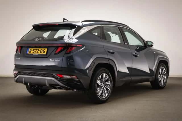 Hyundai Tucson (2021) thumbnail 2