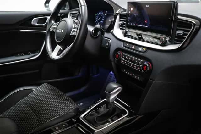 Kia Ceed Sportswagon (2023) thumbnail 3