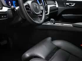 Volvo XC60 (2024) thumbnail 37