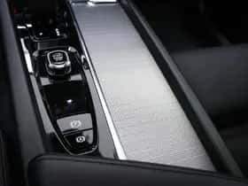 Volvo XC60 (2024) thumbnail 42