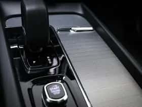 Volvo XC60 (2024) thumbnail 43