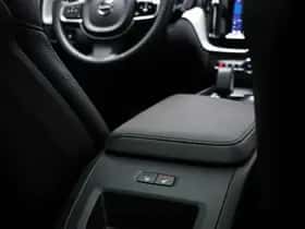 Volvo XC60 (2025) thumbnail 3