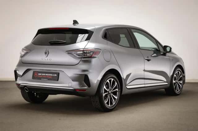 Renault Clio (2025) thumbnail 2