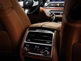 BMW 7-Serie (2019) thumbnail 5