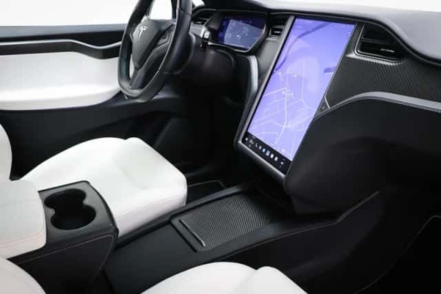 Tesla Model X (2020) thumbnail 3