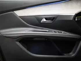 Peugeot 3008 (2023) thumbnail 26