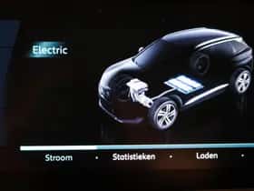 Peugeot 3008 (2023) thumbnail 5