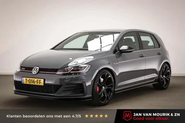 Volkswagen Golf (2019) thumbnail 1