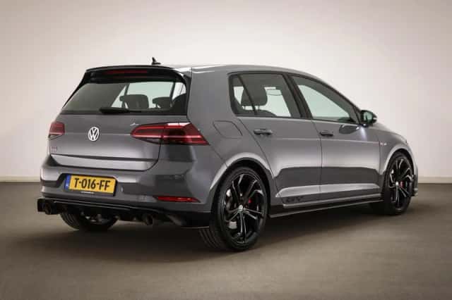 Volkswagen Golf (2019) thumbnail 2