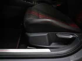 Volkswagen Golf (2019) thumbnail 29