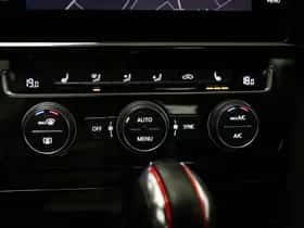 Volkswagen Golf (2019) thumbnail 41