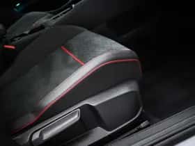 Volkswagen Golf (2021) thumbnail 11