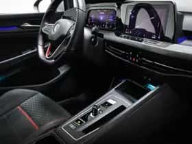 Volkswagen Golf (2021) thumbnail 3