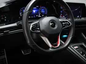 Volkswagen Golf (2021) thumbnail 34
