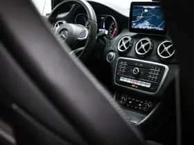Mercedes-Benz GLA (2017) thumbnail 16