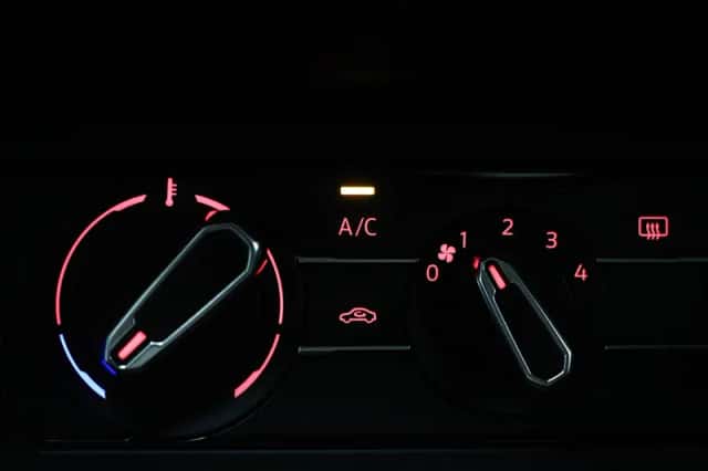 Volkswagen Polo (2018) thumbnail 5