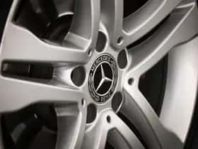 Mercedes-Benz GLA (2016) thumbnail 23