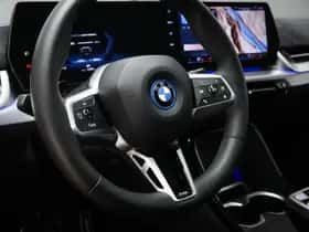 BMW iX2 (2024) thumbnail 39