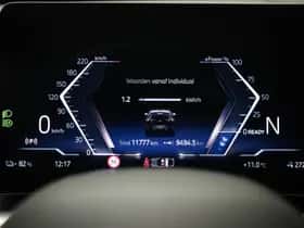 BMW iX2 (2024) thumbnail 5