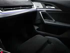 BMW iX2 (2024) thumbnail 43