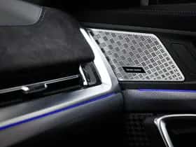 BMW iX2 (2024) thumbnail 8