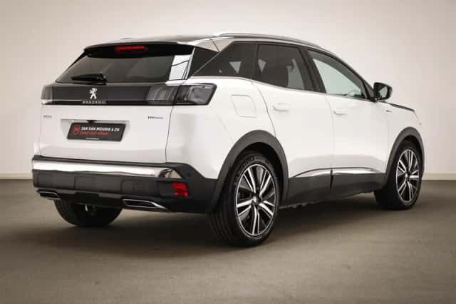 Peugeot 3008 (2022) thumbnail 2