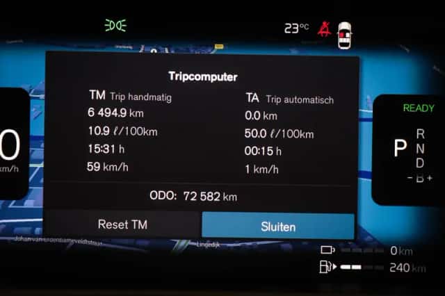 Volvo V60 (2023) thumbnail 5