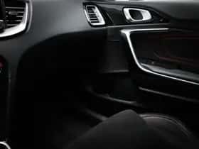 Kia Proceed (2022) thumbnail 39