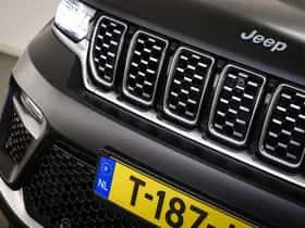 Jeep Grand Cherokee (2023) thumbnail 16