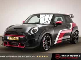 MINI Cooper (2020) thumbnail 1