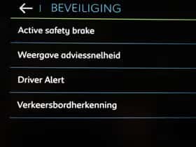 Peugeot 3008 (2022) thumbnail 50