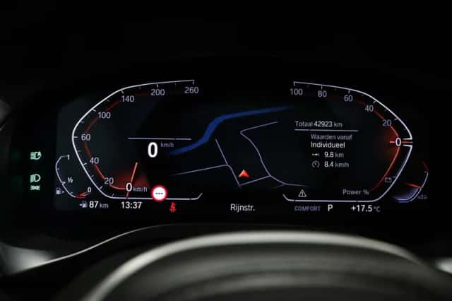 BMW X4 (2022) thumbnail 5